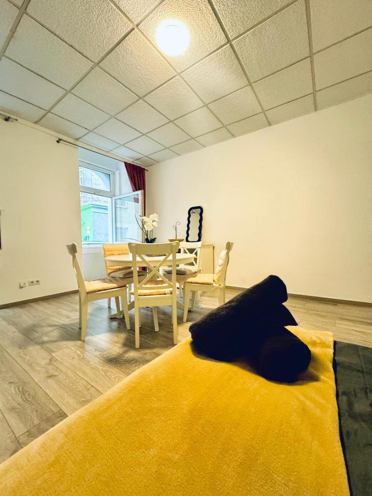 Amazing 2Br Apartment Near Praterstern Βιέννη Εξωτερικό φωτογραφία